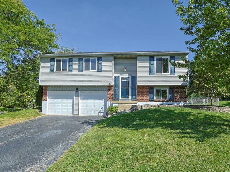 1403 Moondust Court, Miamisburg, OH 45342 Photo 1