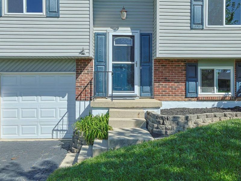 1403 Moondust Court, Miamisburg, OH 45342 Photo 2