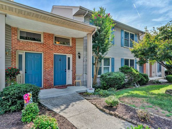 4721 Oakcliff DR , Roanoke, VA 24018