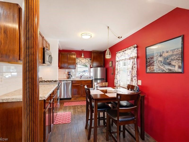 13200 Carrington Avenue, Cleveland, OH 44135 Photo 9