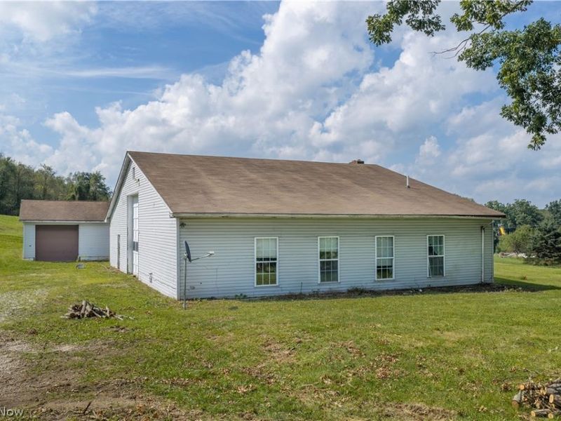 4111 Canton Road NW, Carrollton, OH 44615 Photo 15