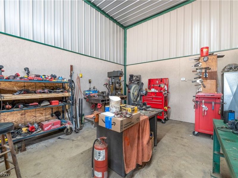 4111 Canton Road NW, Carrollton, OH 44615 Photo 27