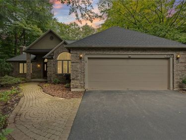 1226 Stafford Crescent , Webster, NY 14580