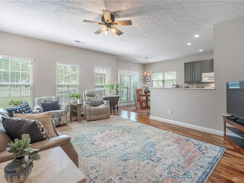 365 W Pugh Drive, Springboro, OH 45066 Photo 10