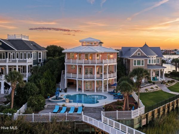 438 Oceana Way, Carolina Beach, NC 28428