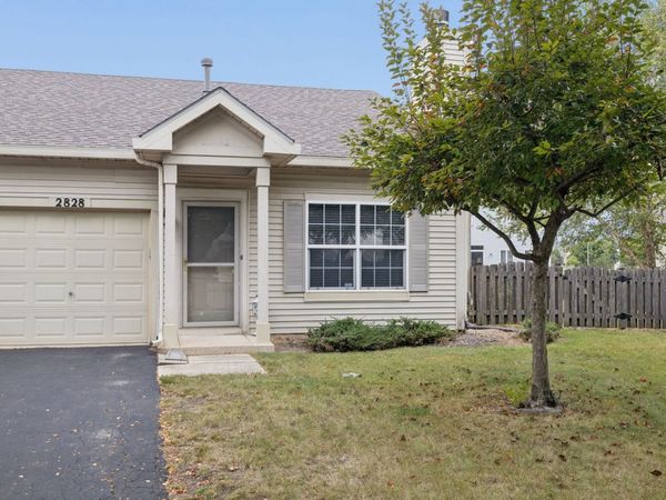 2828 Rebecca Court , Montgomery, IL 60538