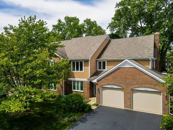 1608 E Clayton Court , Unit 1608, Arlington Heights, IL 60004