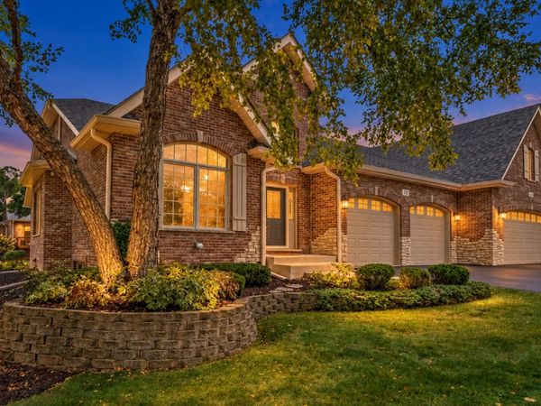 701 Kelly Court , Roselle, IL 60172