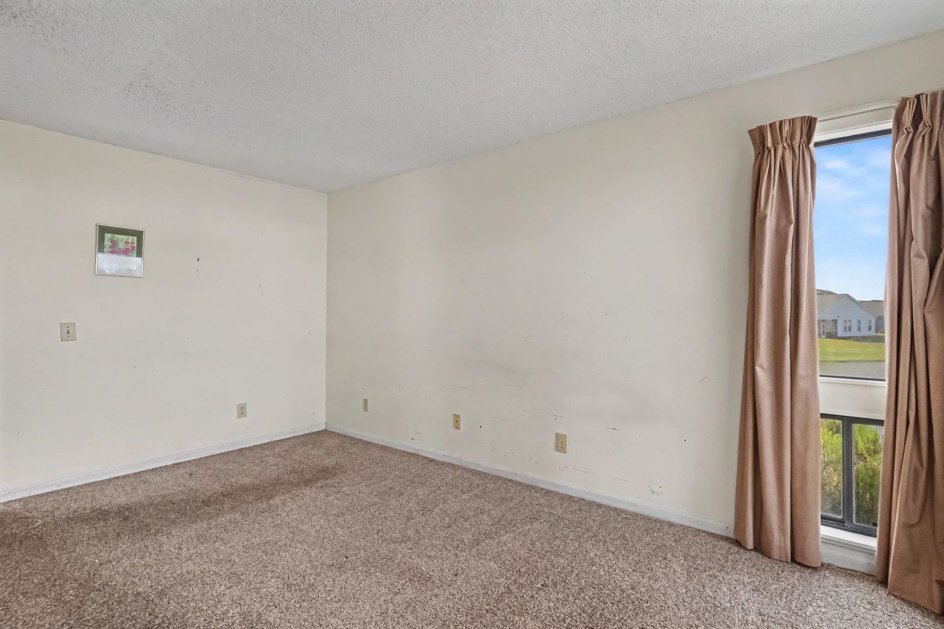 1025 Plantation Dr. W Photo 15
