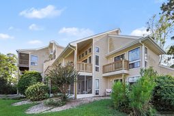 1025 Plantation Dr. W photo 4