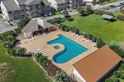 1025 Plantation Dr. W photo 4