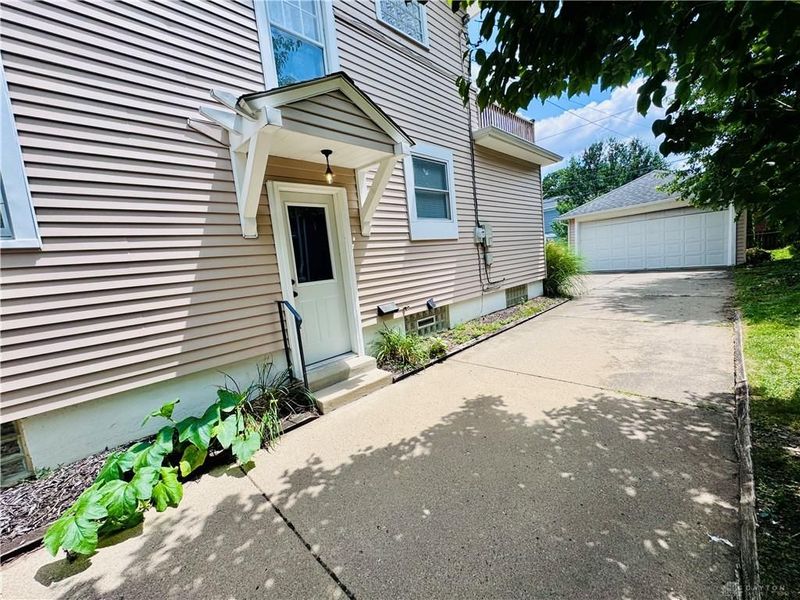 62 E Dixon Avenue, Oakwood, OH 45419 Photo 10