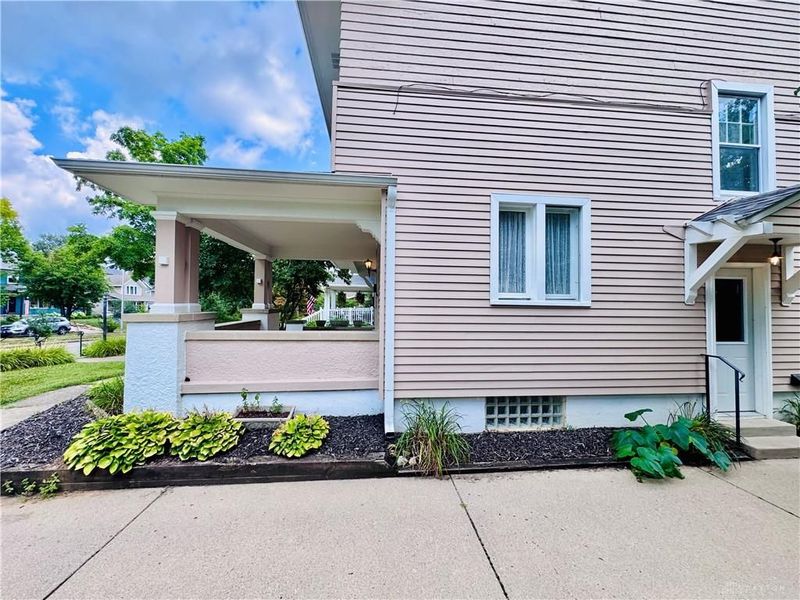 62 E Dixon Avenue, Oakwood, OH 45419 Photo 9