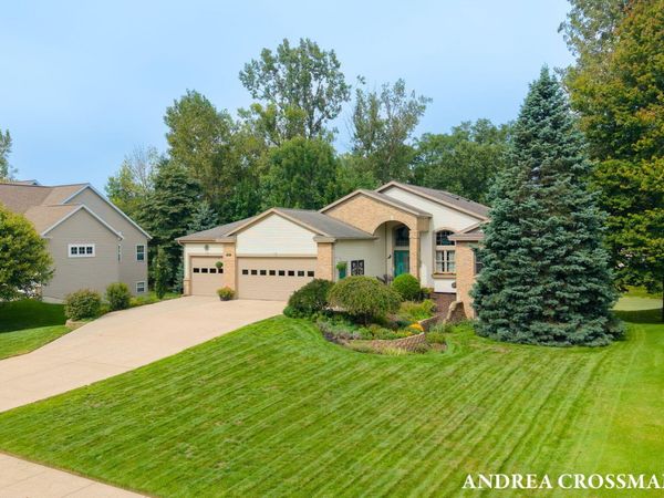 4557 Penny Lane SW, Wyoming, MI 49418