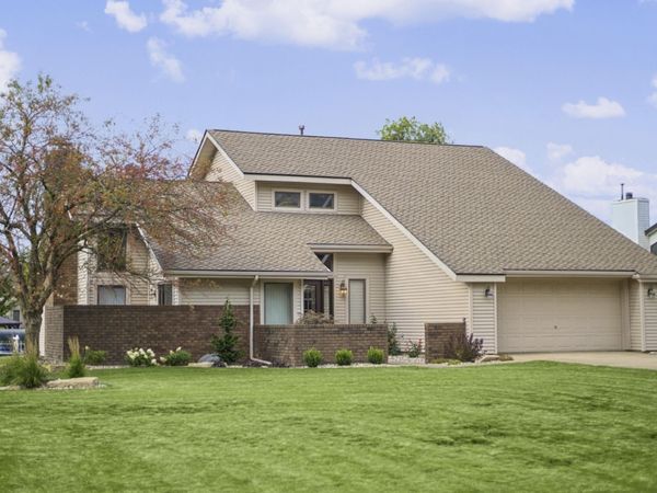 12796 Sunrise Court, Wayland, MI 49348