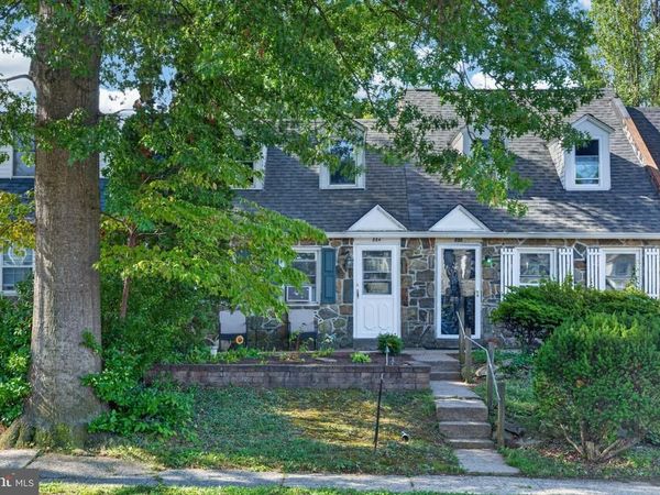 884 WOODLAWN AVENUE , PHOENIXVILLE, PA 19460