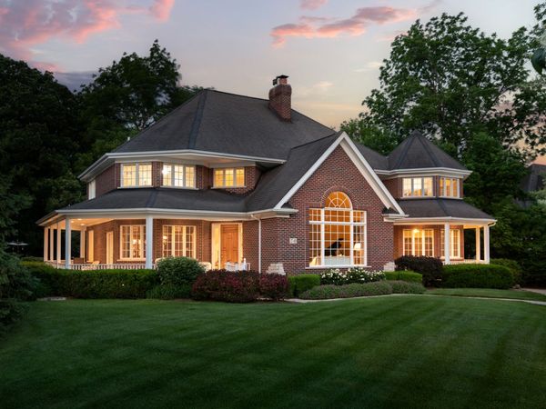 70 Forest Avenue , Naperville, IL 60540