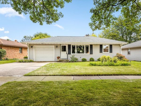 4015 Pleasant Valley Boulevard , Rockford, IL 61114