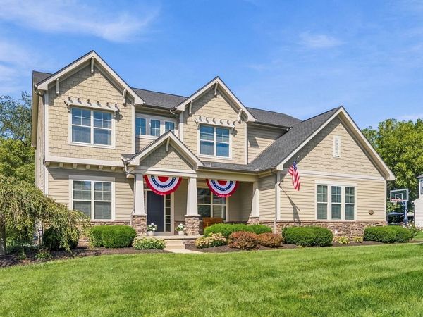 1002 Rambling Brook Way , Delaware, OH 43015