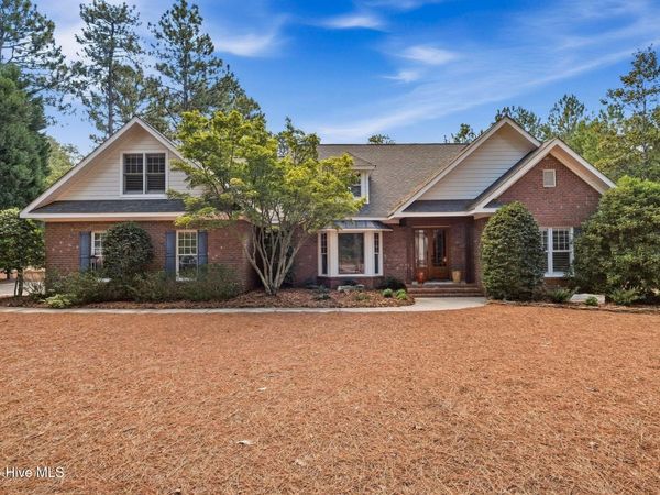 10 Ashkirk Drive, Pinehurst, NC 28374