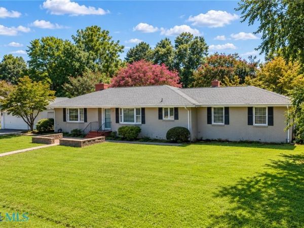 49 Piankatank Way , Cobbs Creek, VA 23109
