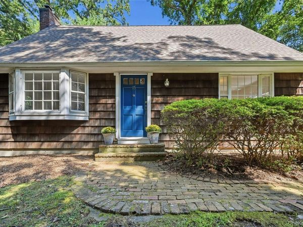 15 Shore Oaks Drive, Stony Brook, NY 11790