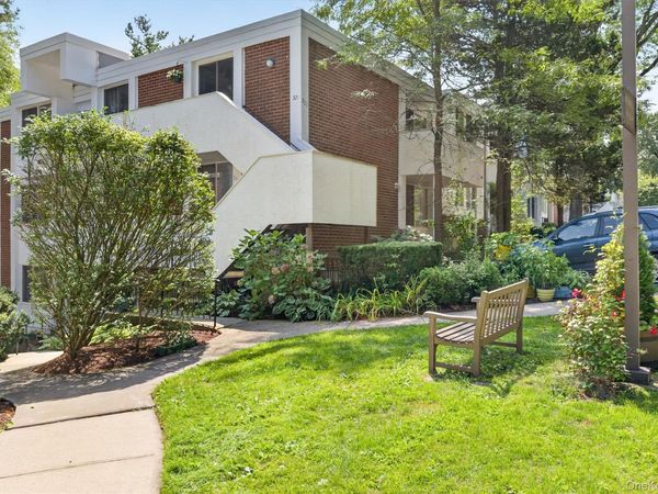 311 Tallwood Drive, Unit 311, Hartsdale, NY 10530