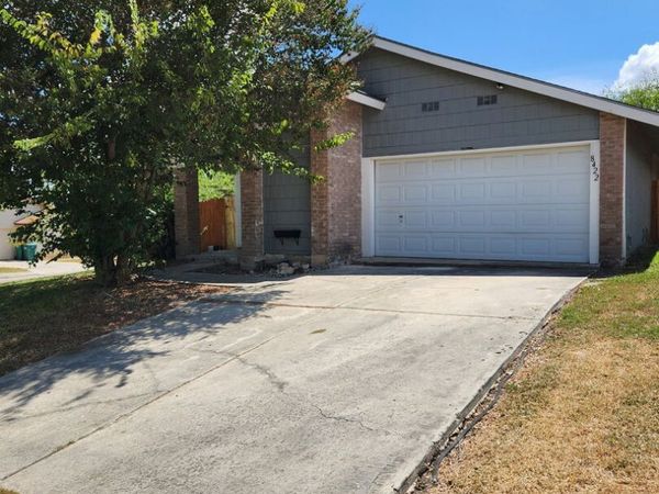8422 Clear Meadow, Converse, TX 78109
