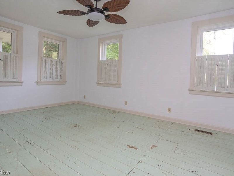 26240 Pettibone Road, Bedford, OH 44146 Photo 17