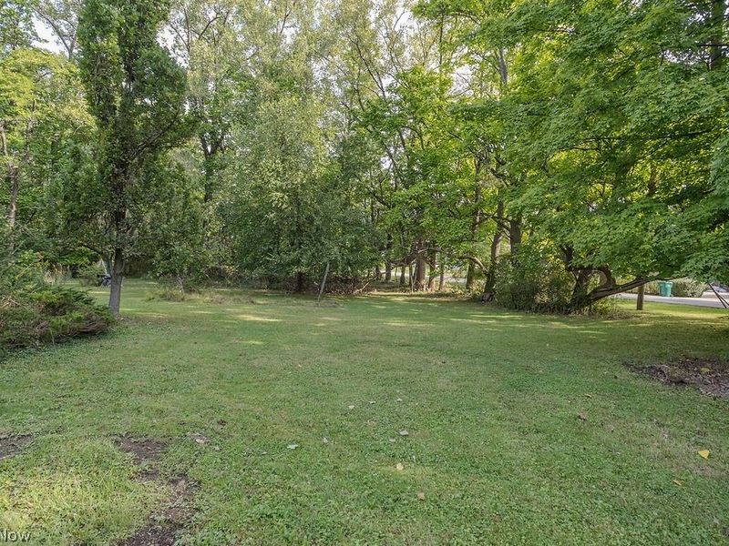 26240 Pettibone Road, Bedford, OH 44146 Photo 37