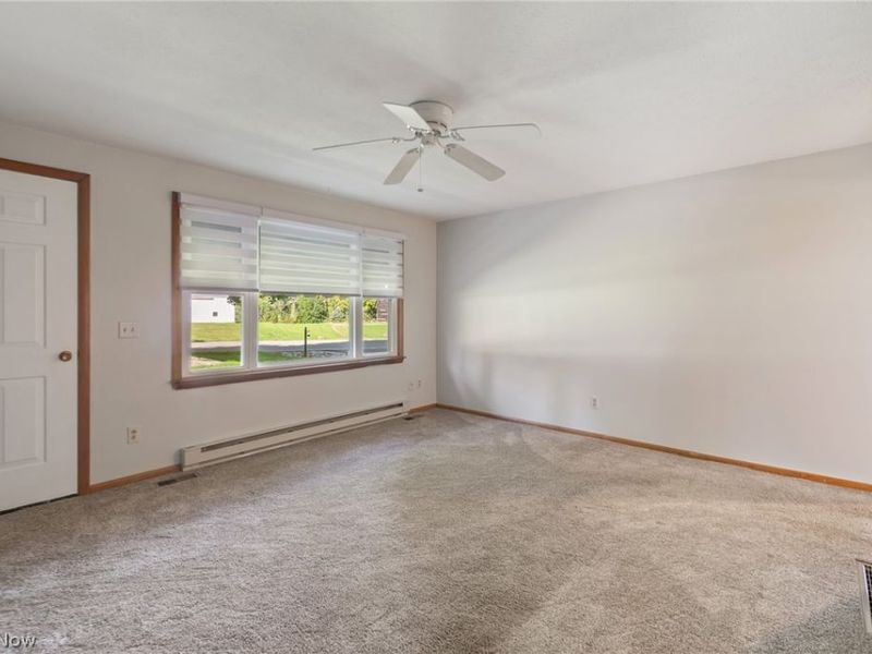 6264 Paris Avenue, Louisville, OH 44641 Photo 17