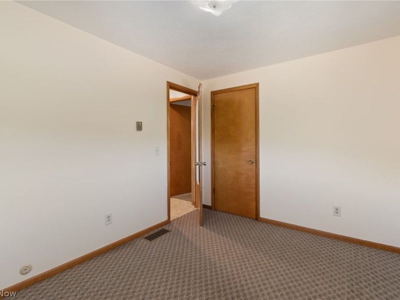 6264 Paris Avenue, Louisville, OH 44641 Photo 28
