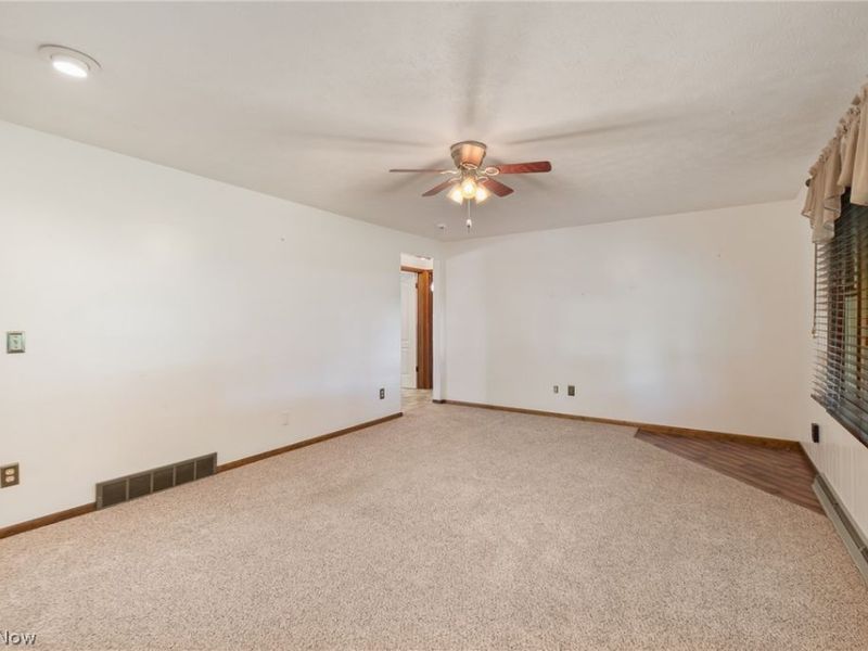 6264 Paris Avenue, Louisville, OH 44641 Photo 5