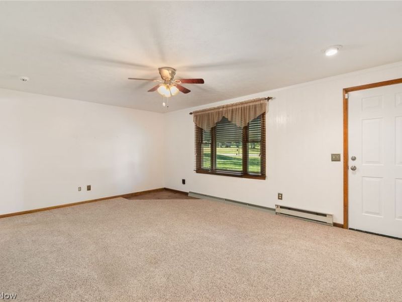 6264 Paris Avenue, Louisville, OH 44641 Photo 6