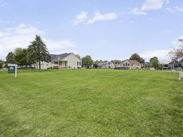 12796 Sunrise Court, Wayland, MI 49348