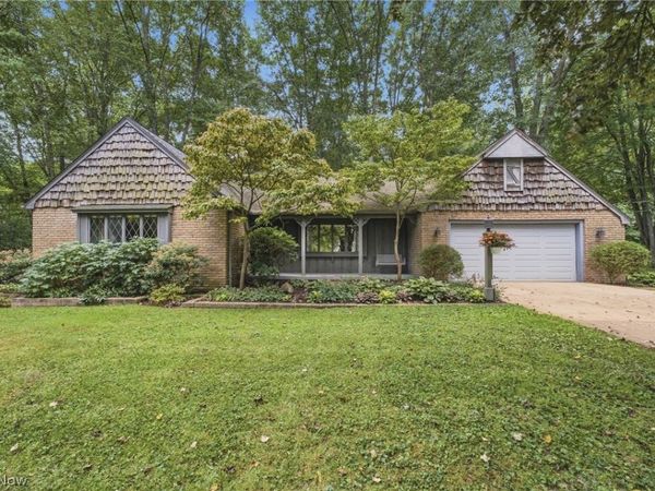 4837 Oak Knoll Avenue, Newton Falls, OH 44444