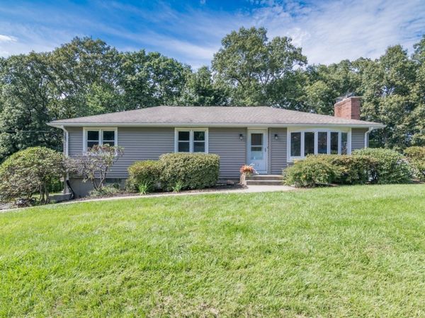 12 Linda Dr, Westfield, MA 01085
