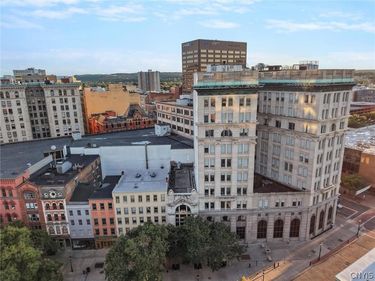 118 E Genesee Street, Syracuse, NY 13202