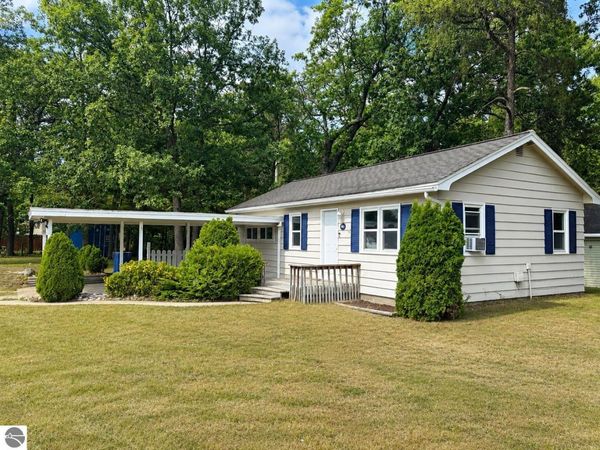 885 Parsons Road, Traverse City, MI 49686