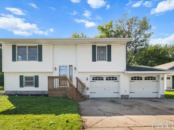 105 River Street, Coopersville, MI 49404