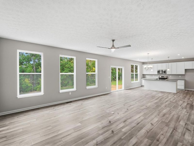1247 Eagle Boulevard, Hamilton Township, OH 45029 Photo 9