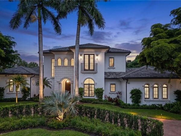 1609 Chinaberry WAY , NAPLES, FL 34105