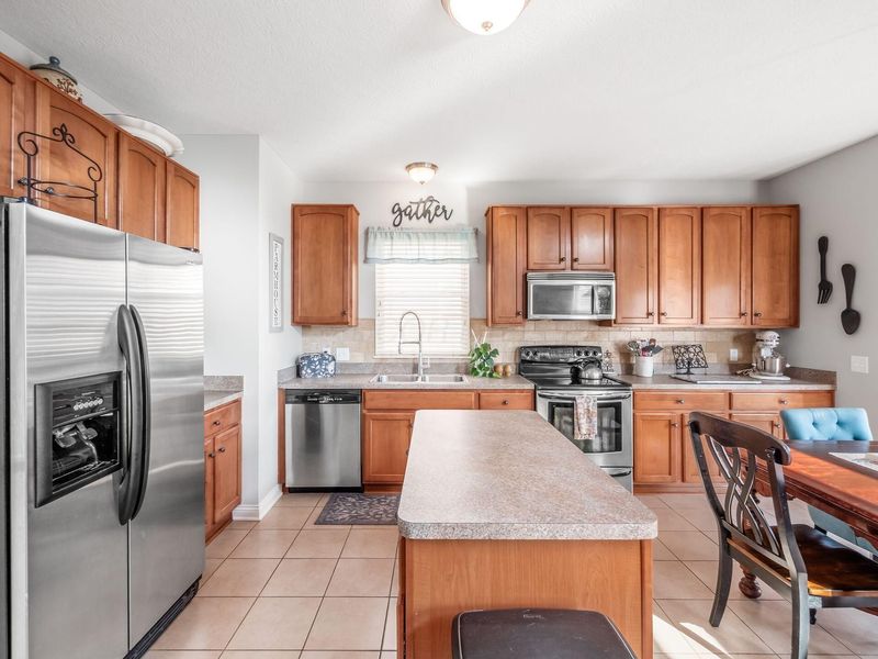 5907 Bucksburn Drive , Galloway, OH 43119 Photo 12