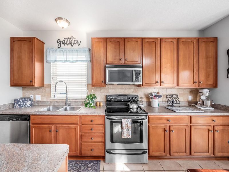 5907 Bucksburn Drive , Galloway, OH 43119 Photo 17