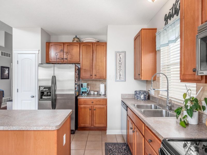 5907 Bucksburn Drive , Galloway, OH 43119 Photo 18