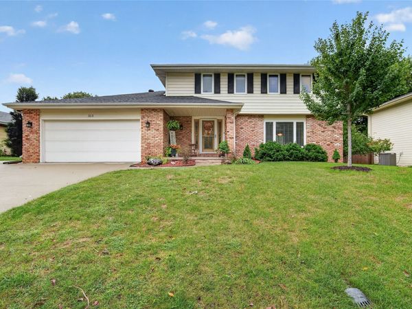 513 51st Street, West Des Moines, IA 50265