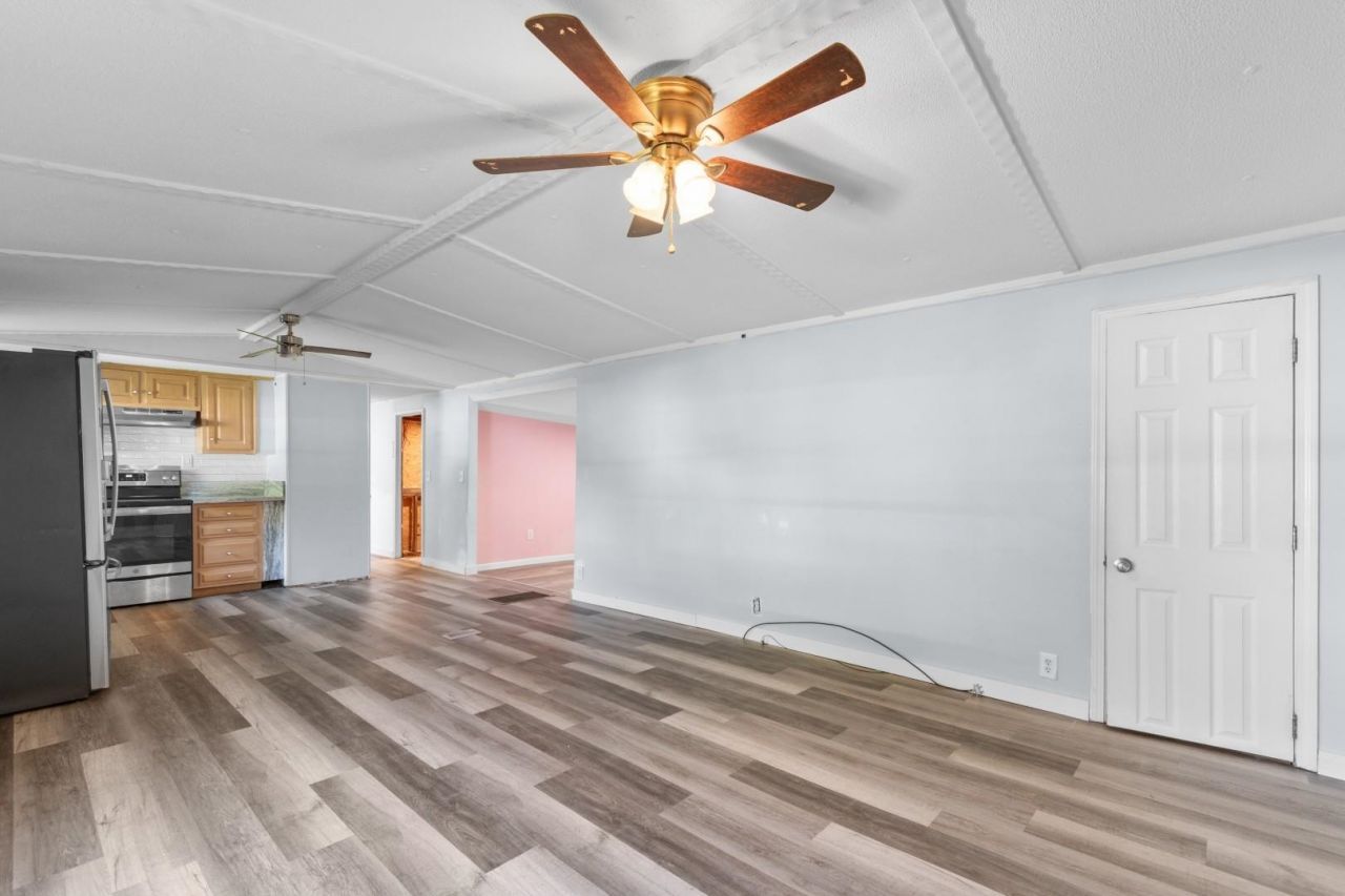 5502 Old Woods Rd.  Photo 5