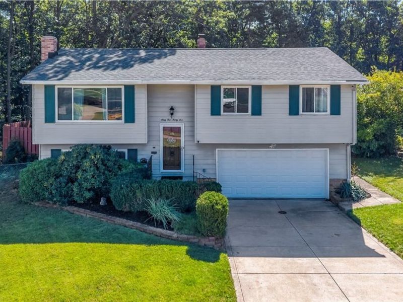 6435 Goebel Drive, Parma, OH 44134 Photo 3