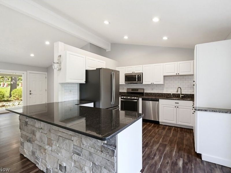 7817 Cambridge Drive, Brecksville, OH 44141 Photo 16