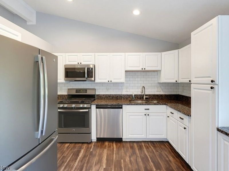 7817 Cambridge Drive, Brecksville, OH 44141 Photo 18